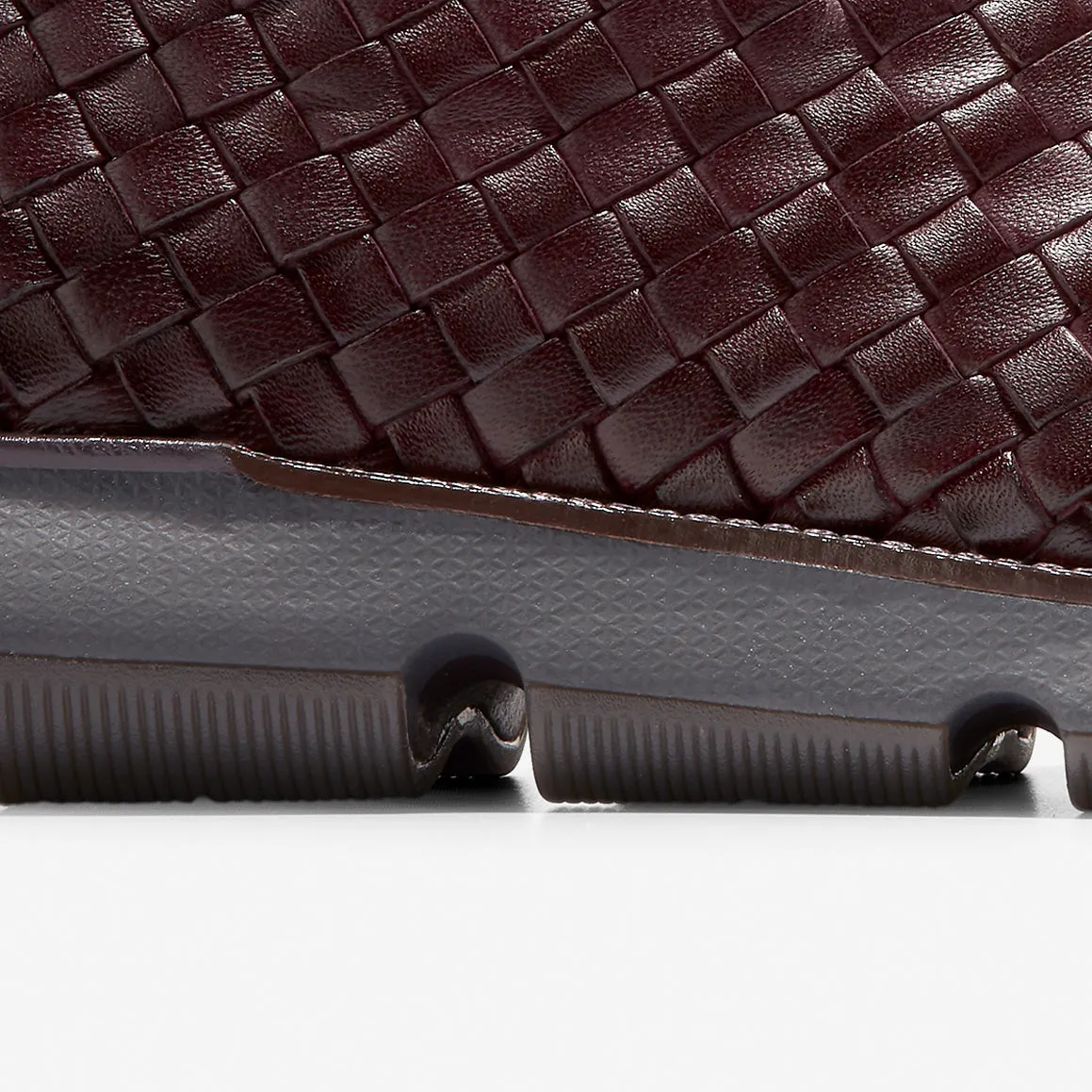 4.ZERØGRAND Hand-Woven Oxford