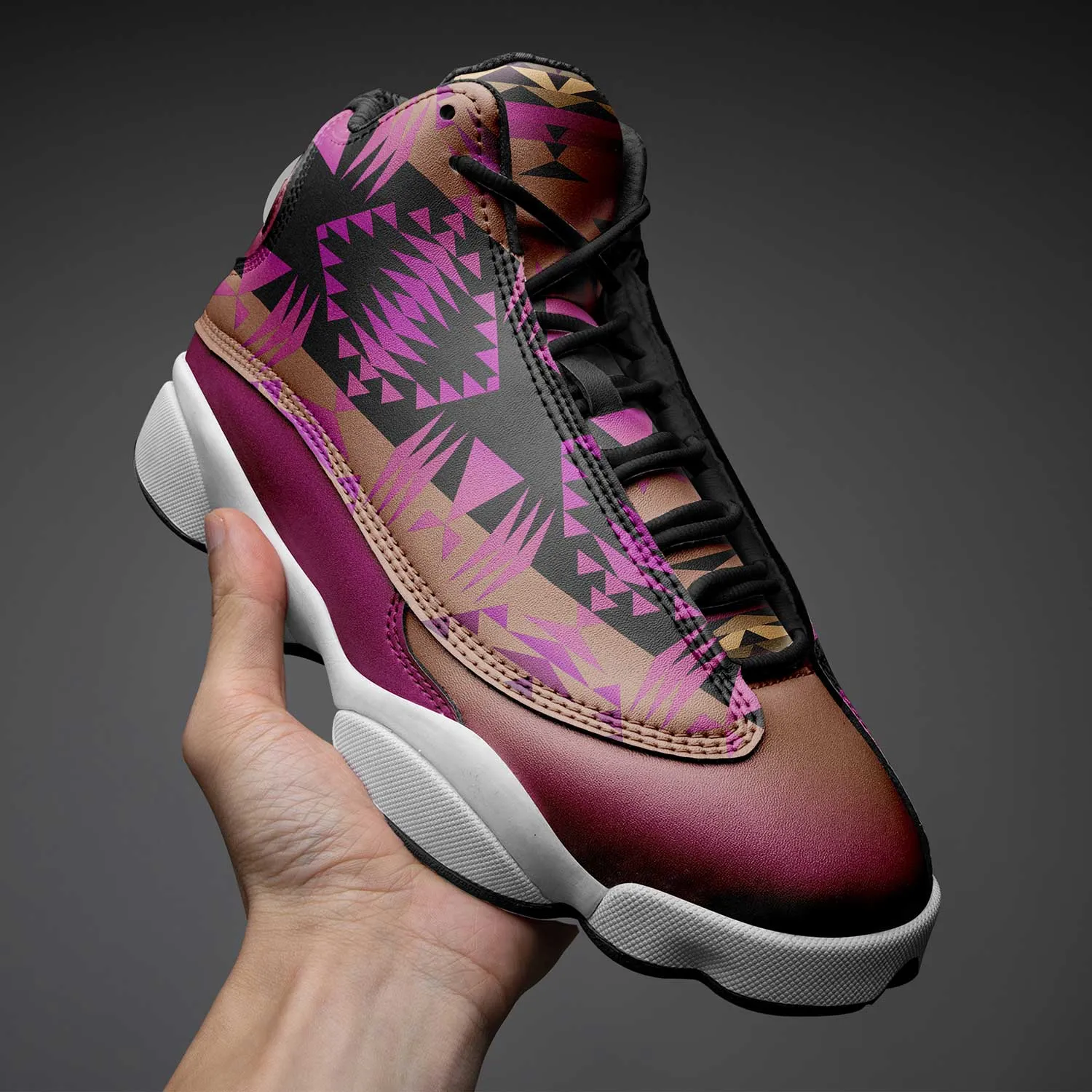 Between the Mountains Berry Isstsokini Athletic Shoes