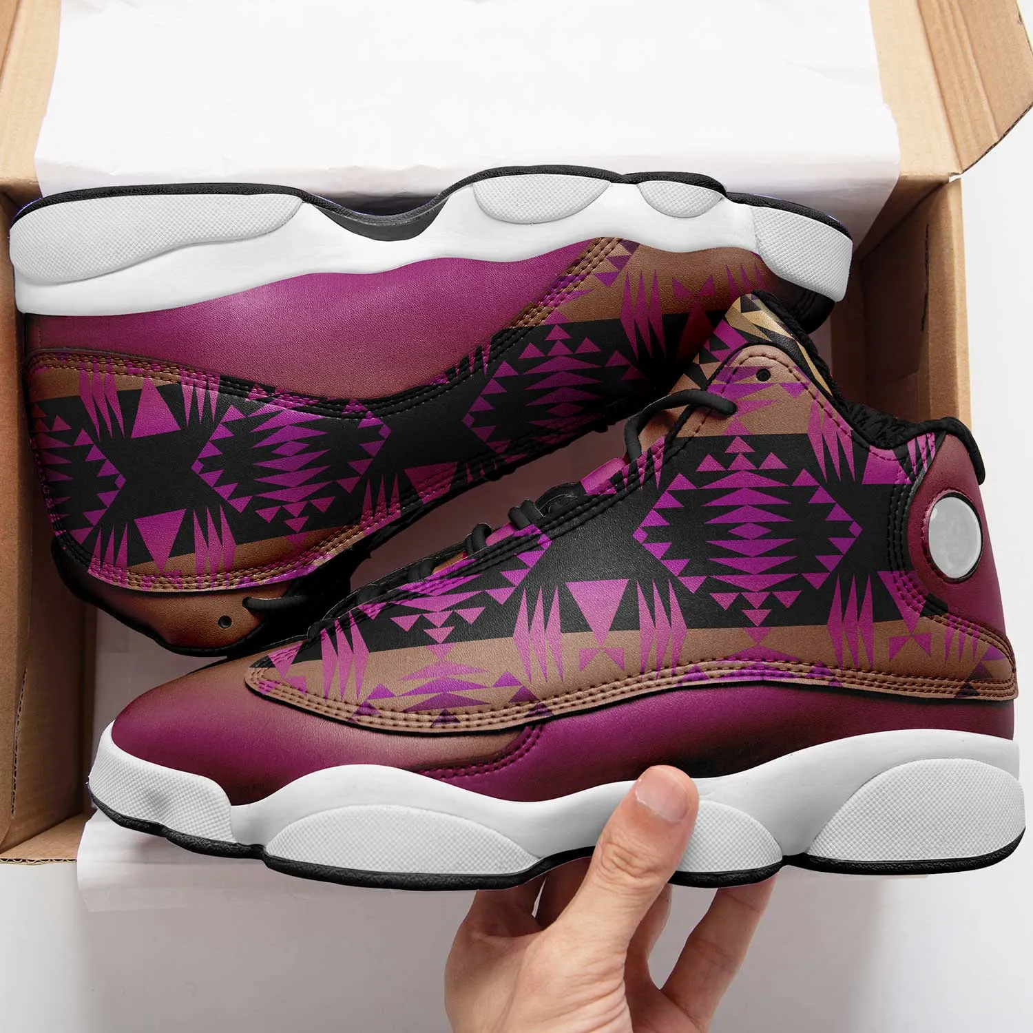 Between the Mountains Berry Isstsokini Athletic Shoes