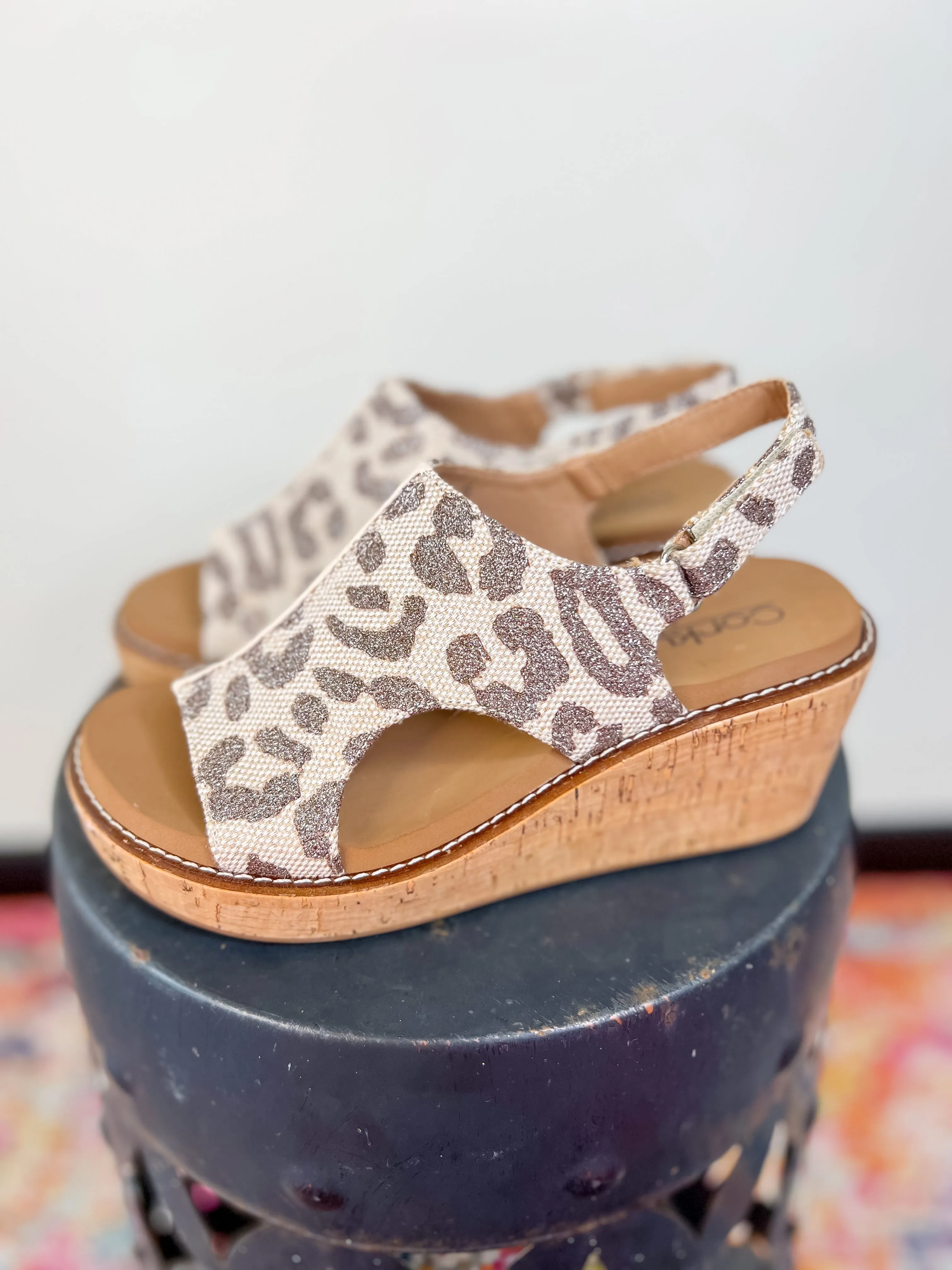 [Corky's] Carley Wedge - Tan Sparkle Leopard