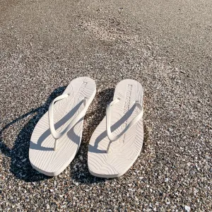 Envelope x Sleepers Eggnog Flip Flop