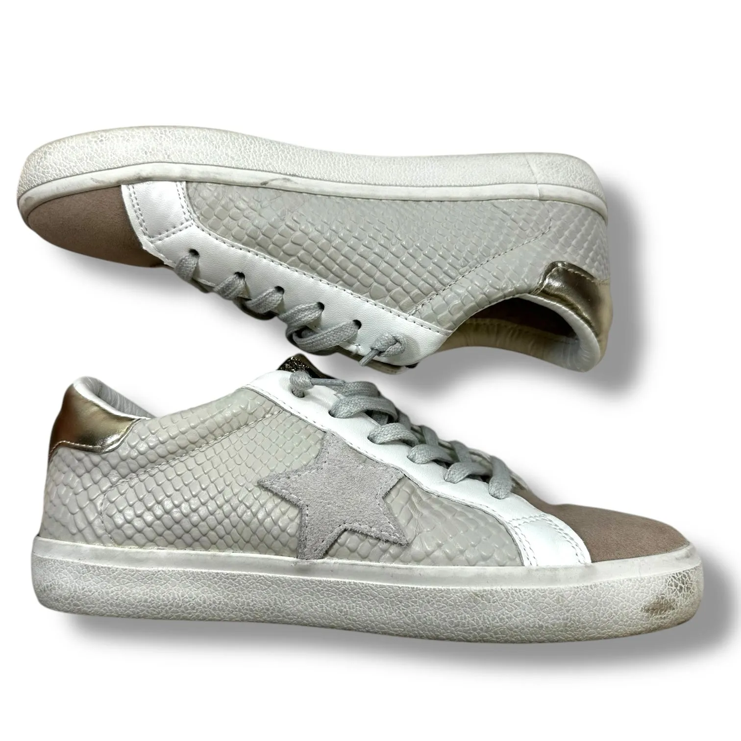 Shoes Sneakers By Vintage Havana In White, Size: 7
