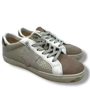 Shoes Sneakers By Vintage Havana In White, Size: 7