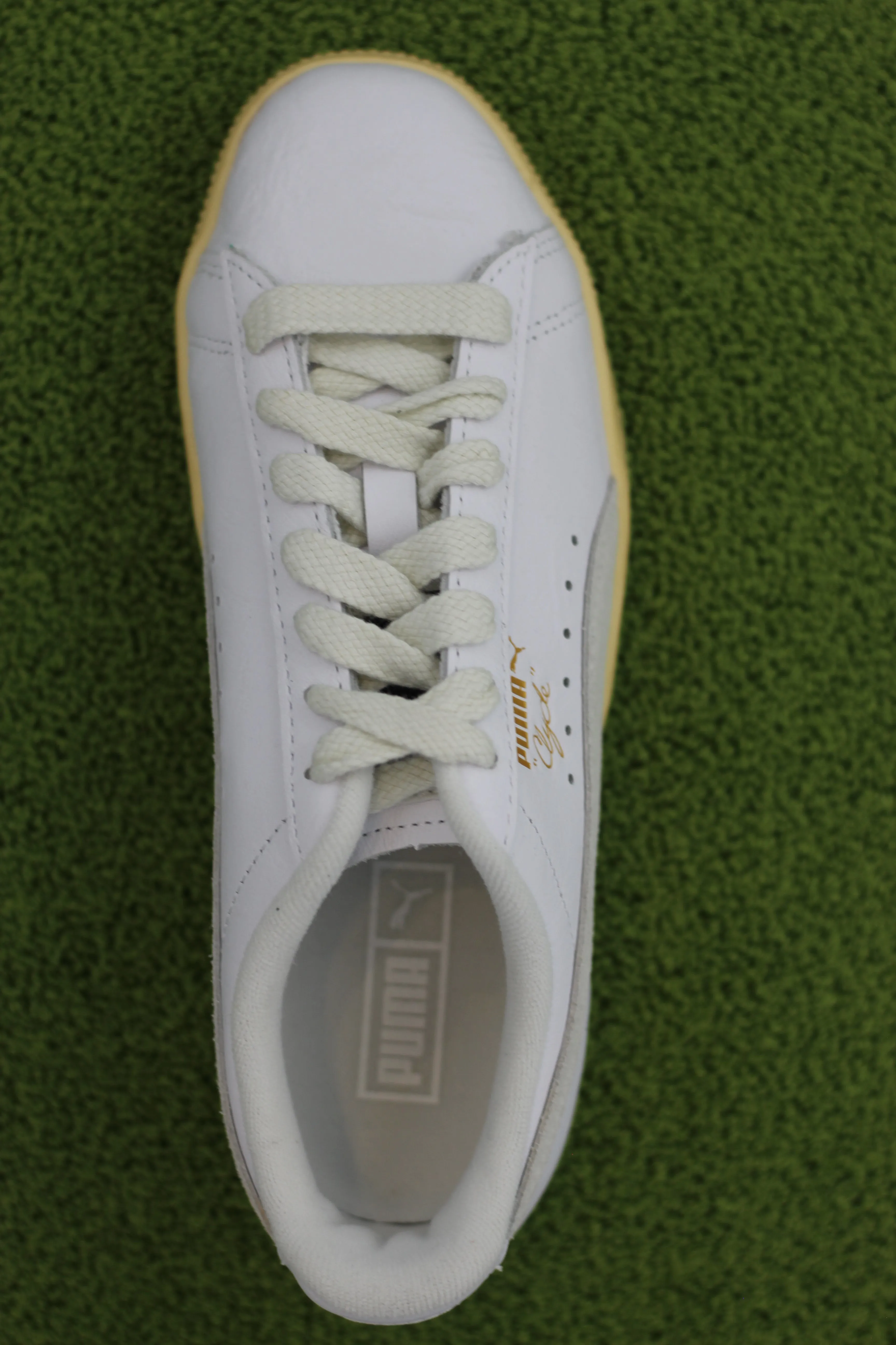 Unisex Clyde Vintage Sneaker - White/Lt Straw Leather/Suede